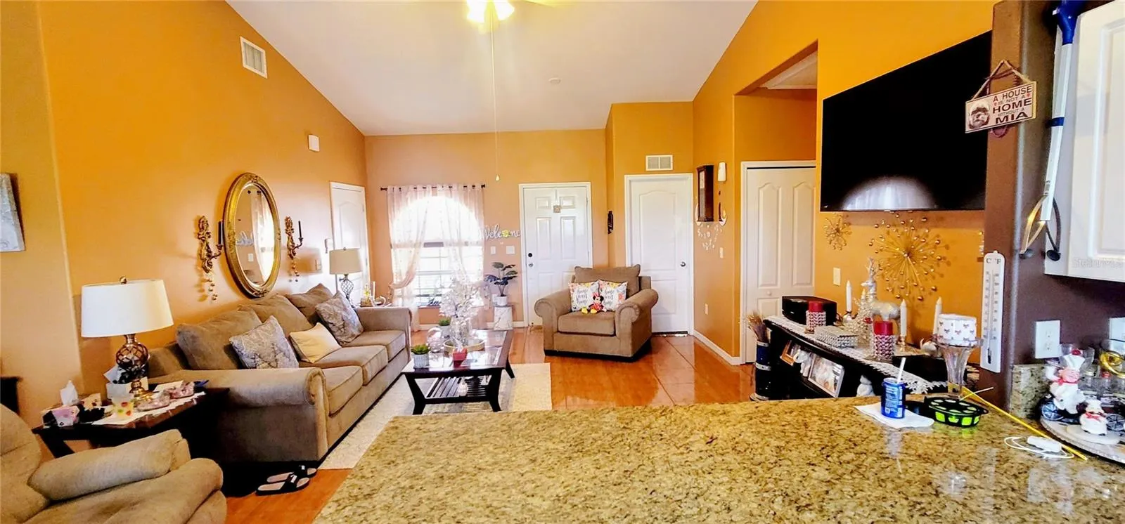 611 VALENCIA CT