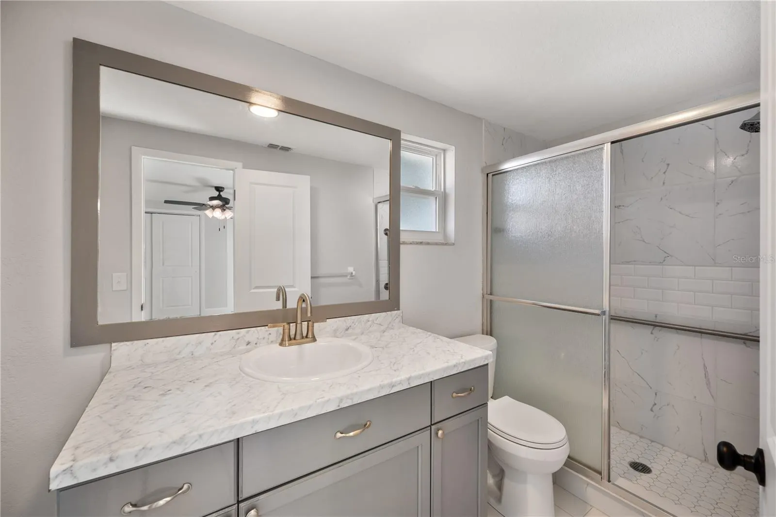 306 BASSEDENA CIR N