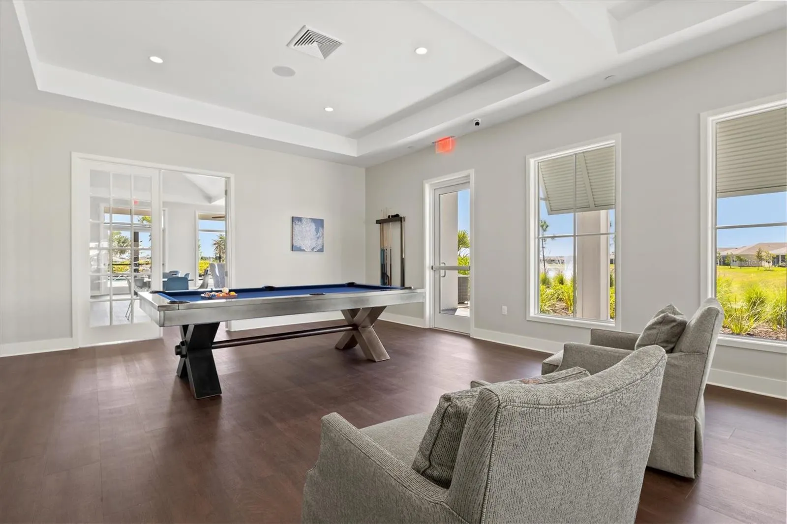 1606 CEDAR VALLEY DR