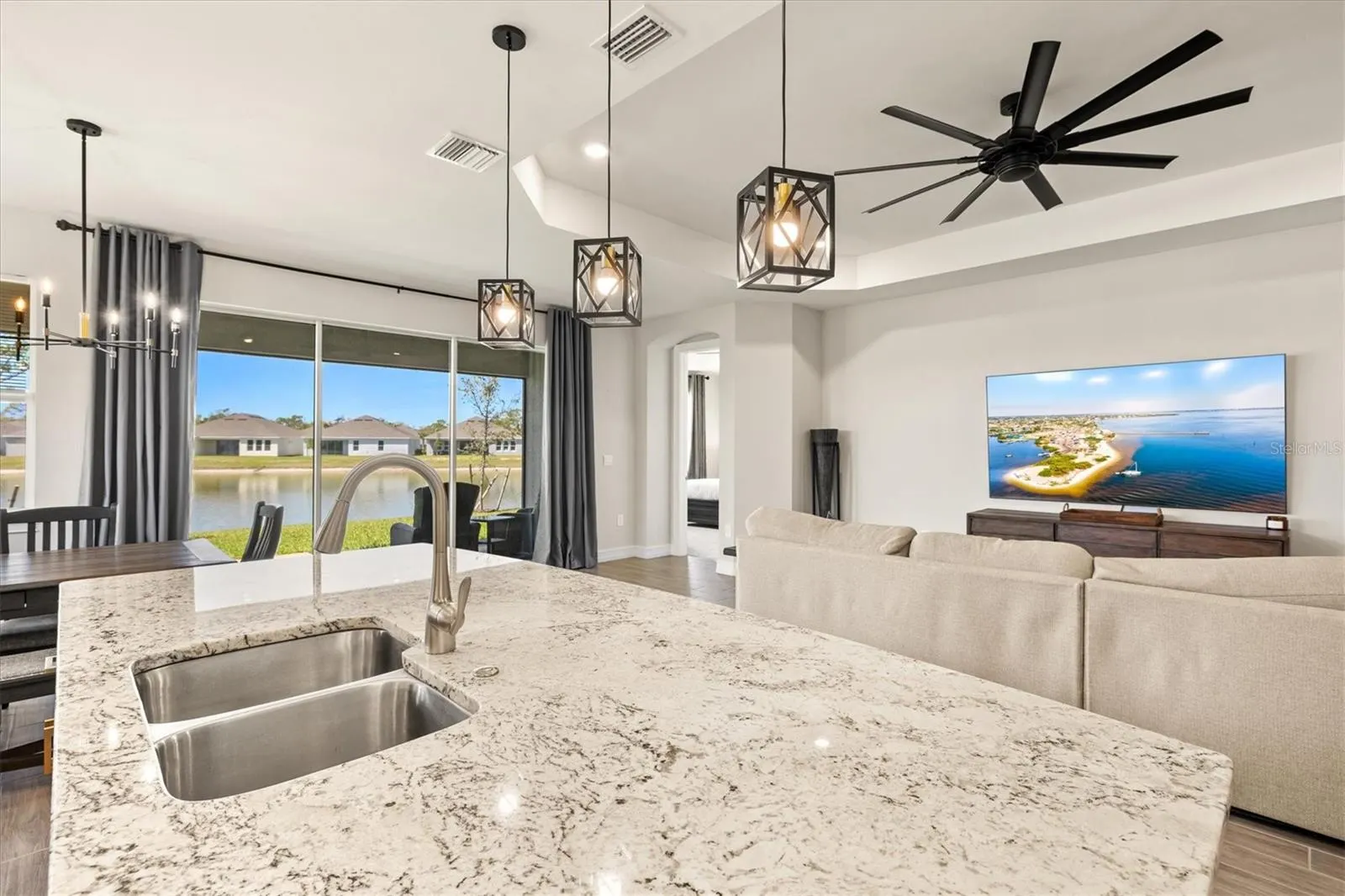 1606 CEDAR VALLEY DR