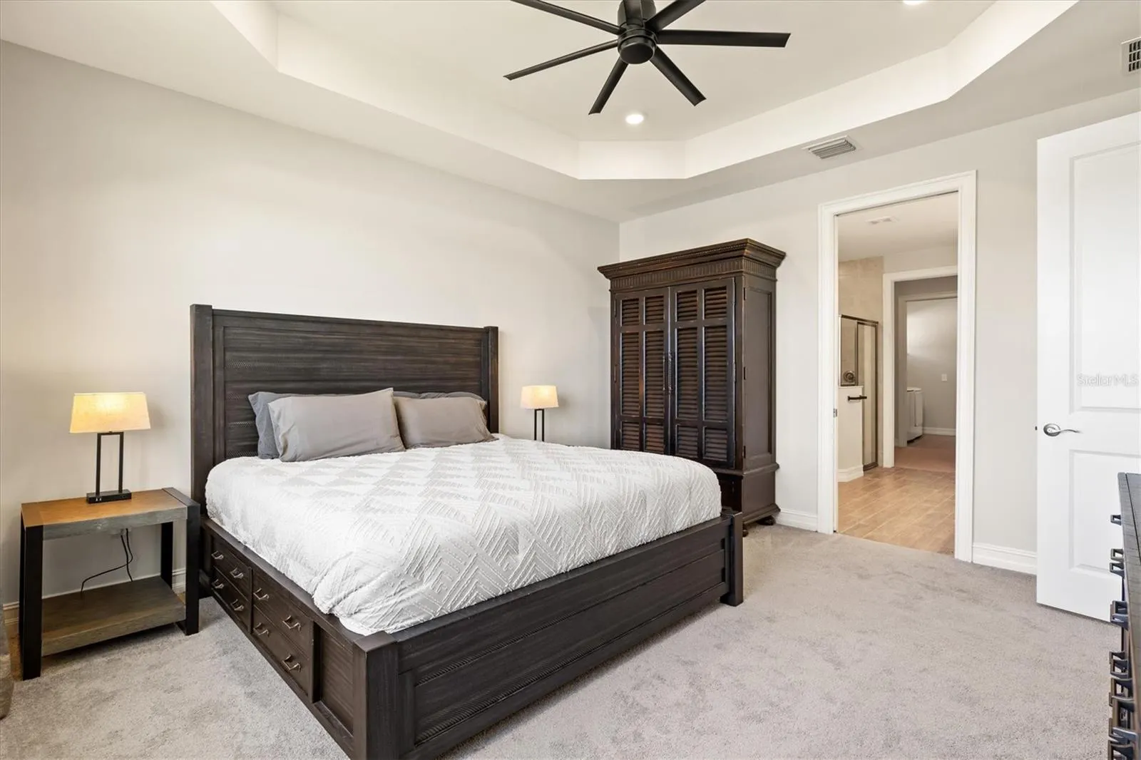 1606 CEDAR VALLEY DR