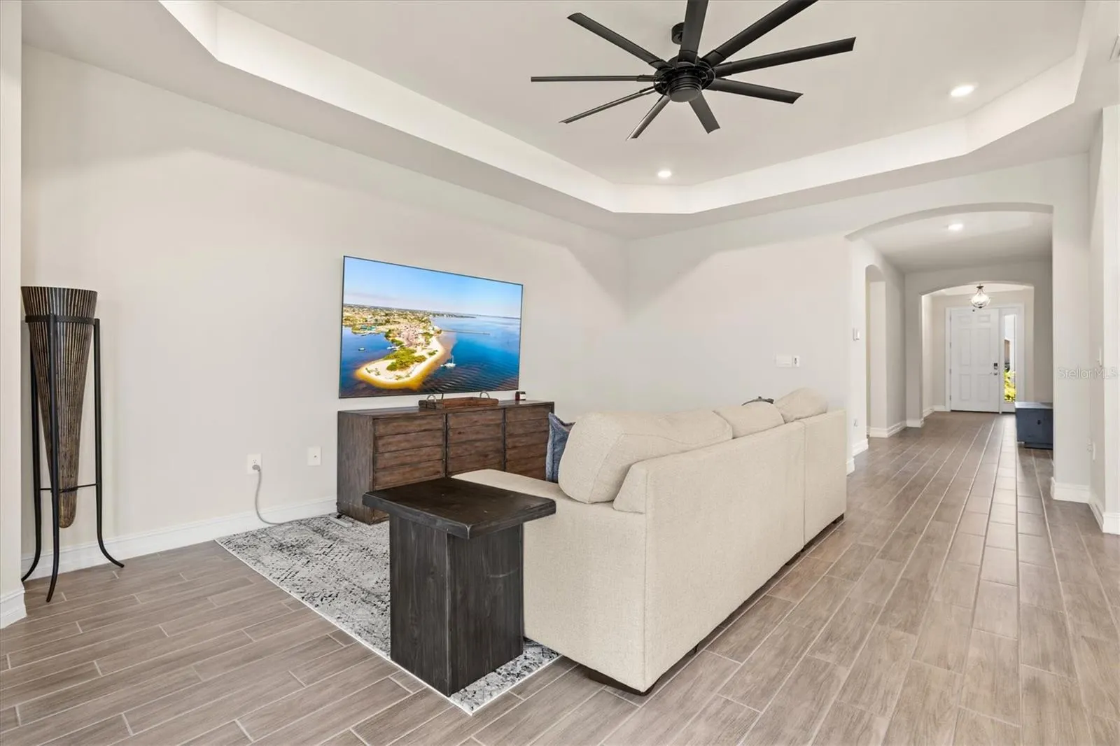 1606 CEDAR VALLEY DR
