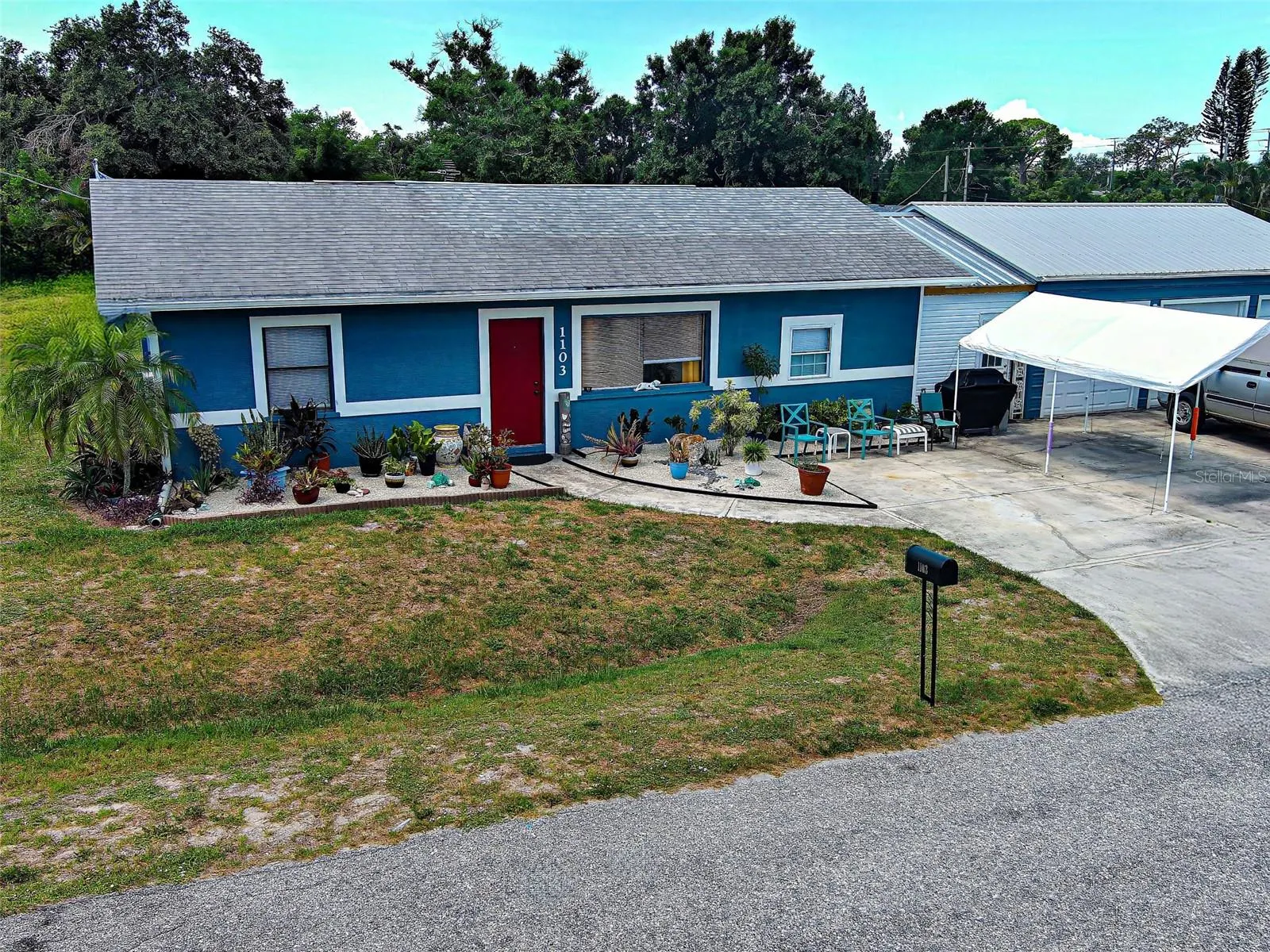 1103 LUCILLE AVE