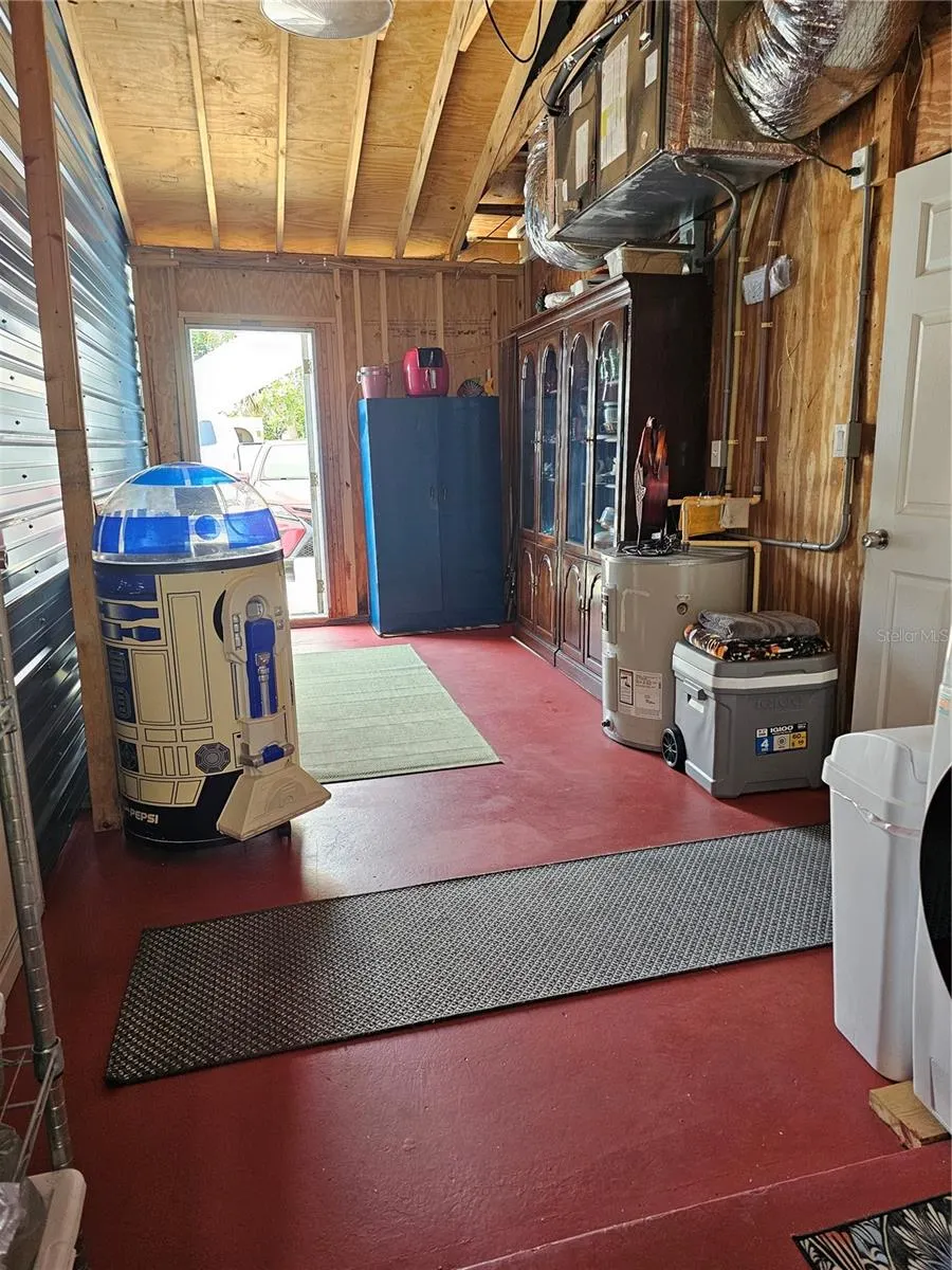 1103 LUCILLE AVE