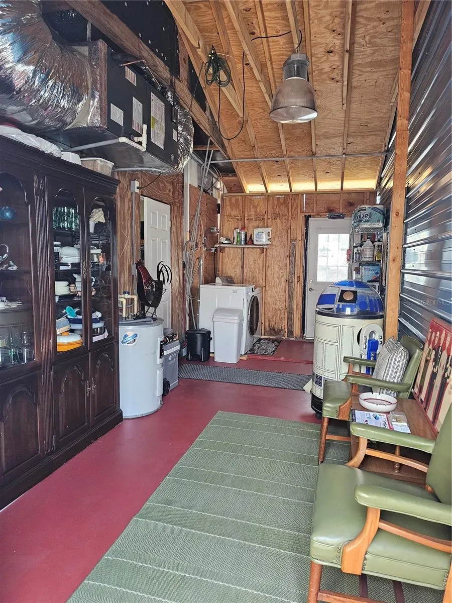 1103 LUCILLE AVE