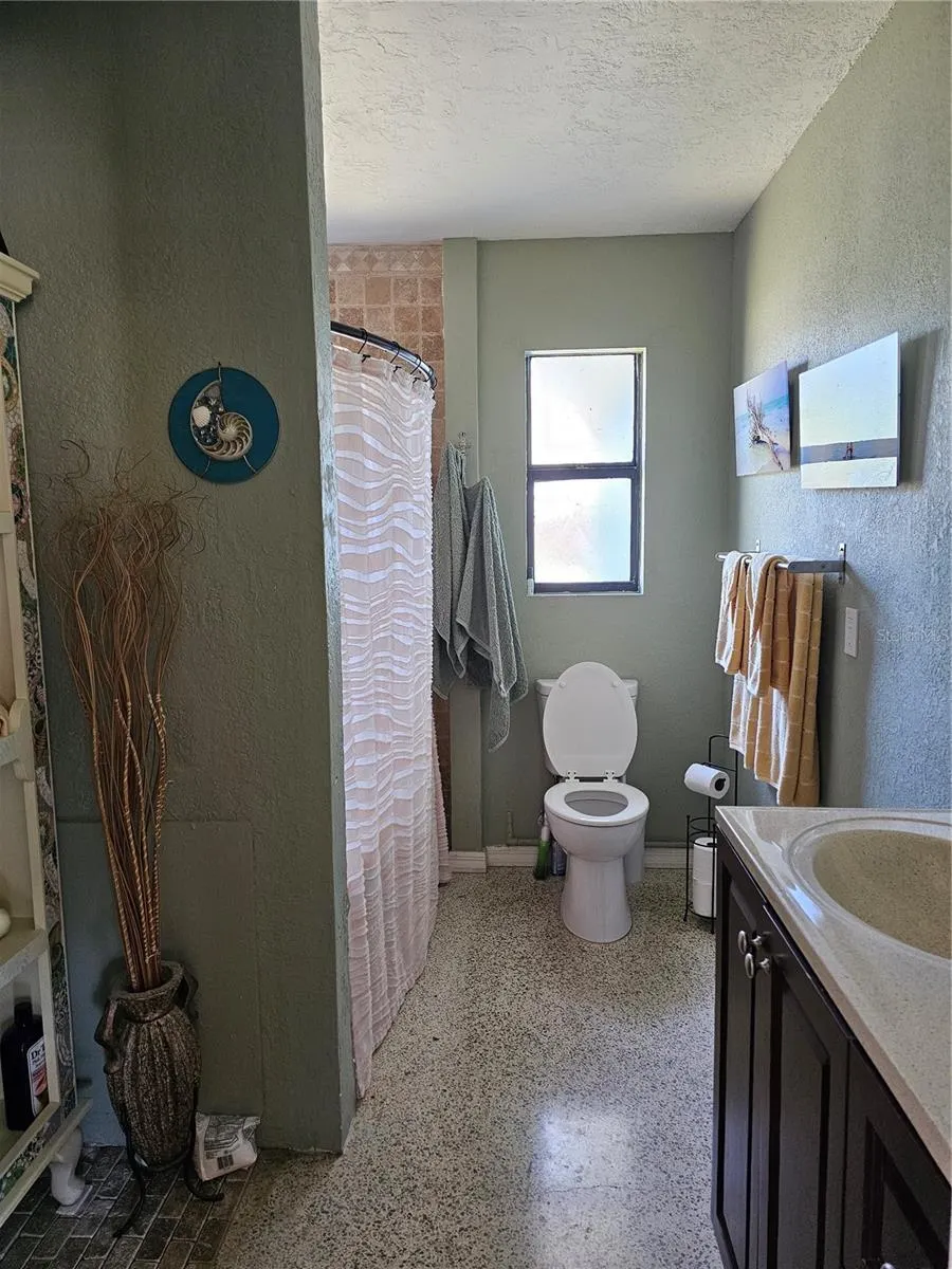 1103 LUCILLE AVE