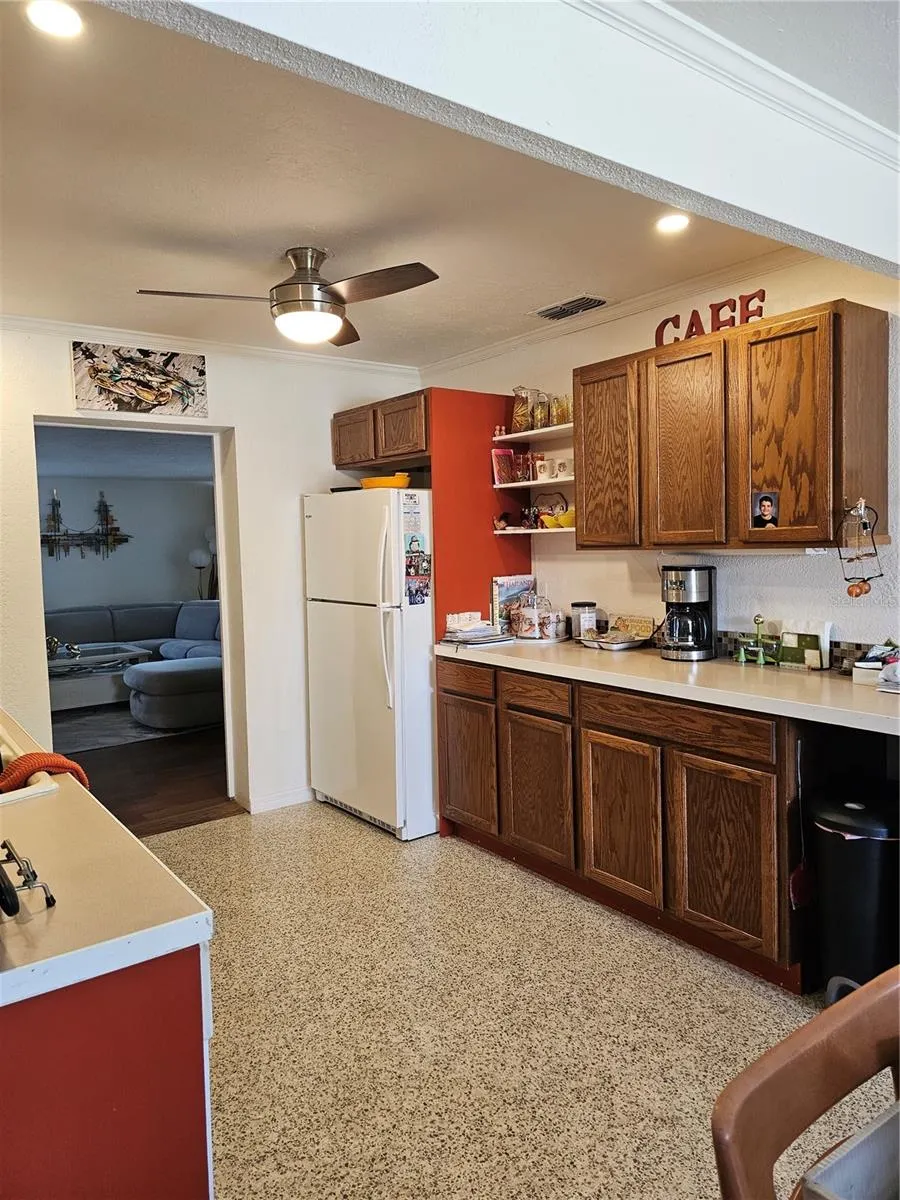 1103 LUCILLE AVE