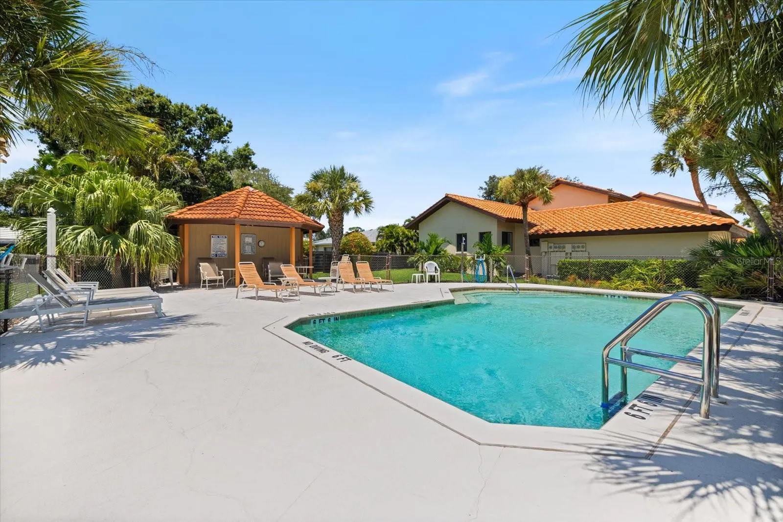 817 SORRENTO PL #817, #817