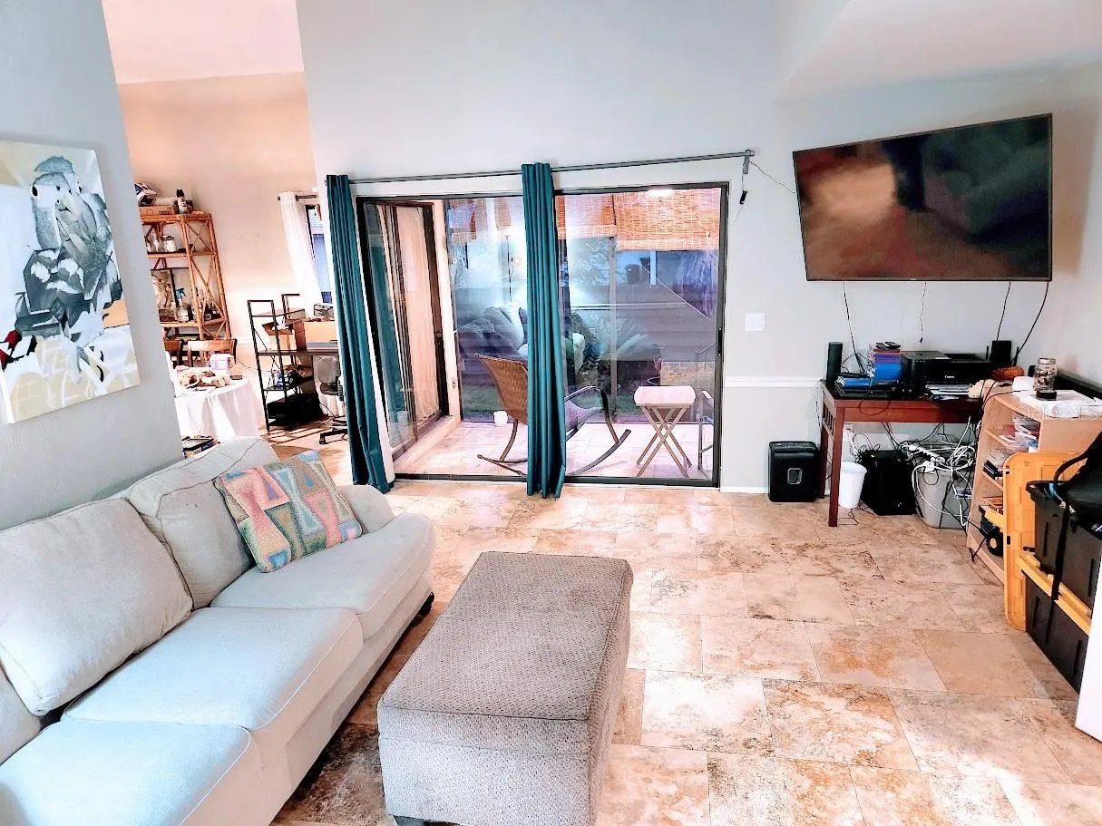 817 SORRENTO PL #817, #817