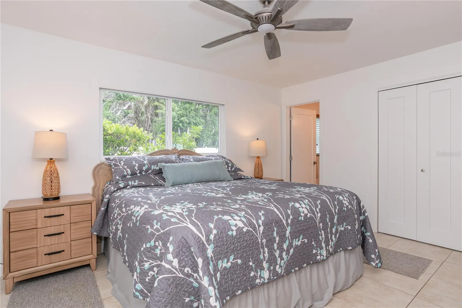 214 FAIR WINDS DR #214, #214