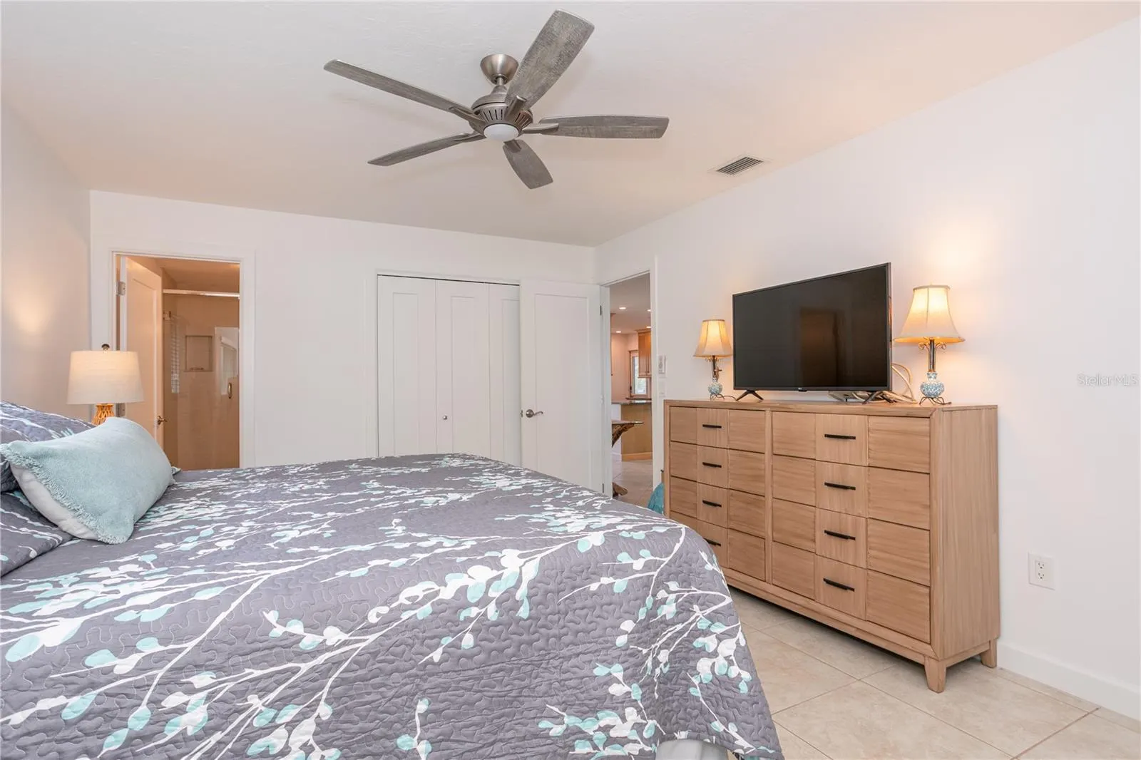 214 FAIR WINDS DR #214, #214