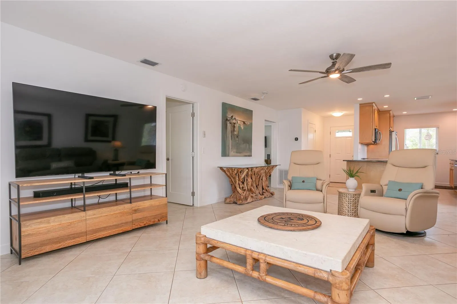 214 FAIR WINDS DR #214, #214