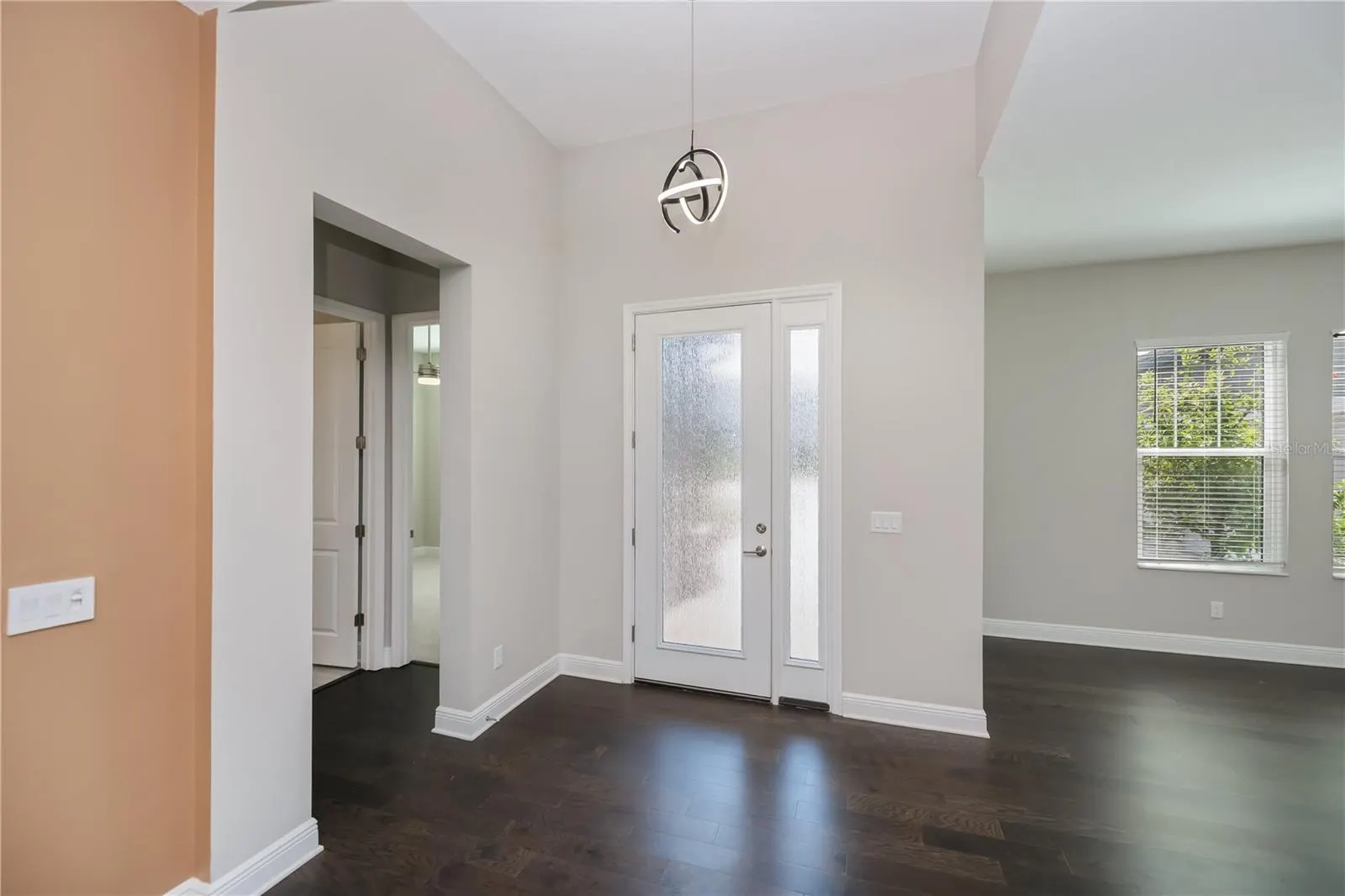 6137 LUNGO LAGO DR