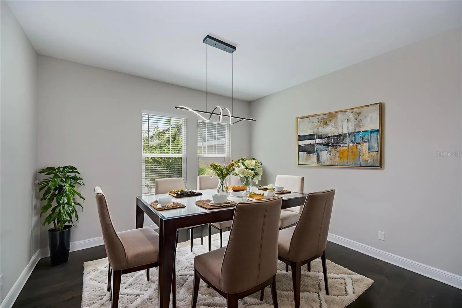 6137 LUNGO LAGO DR