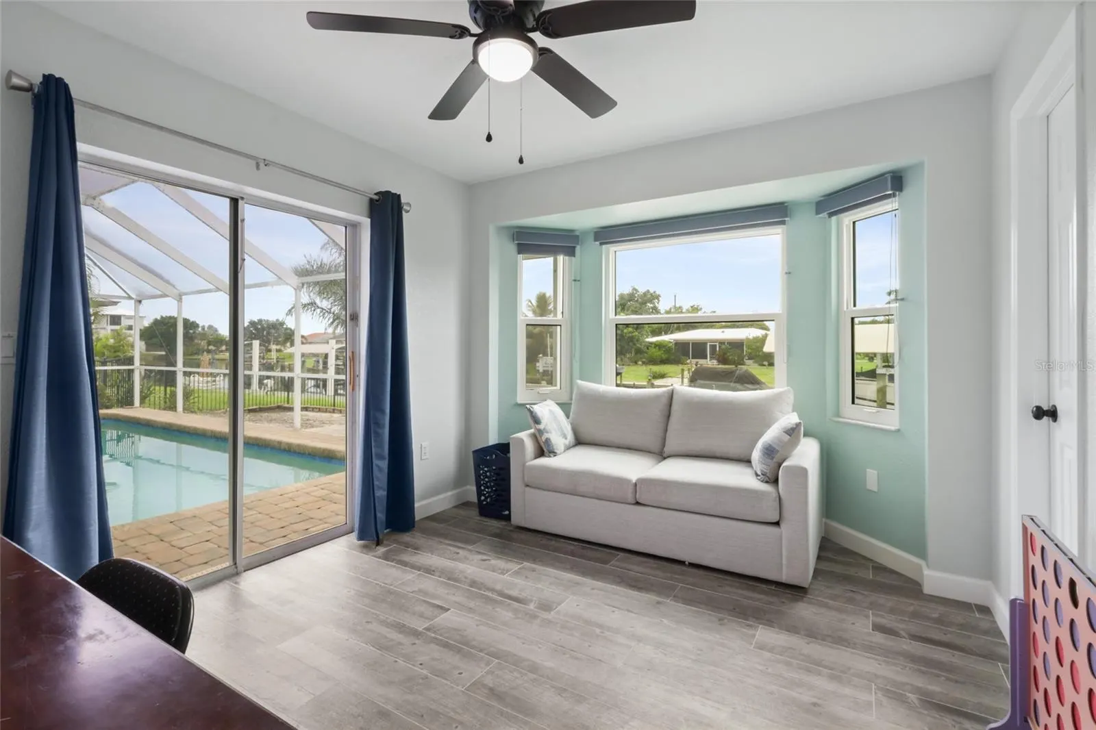 27401 VOYAGEUR DR