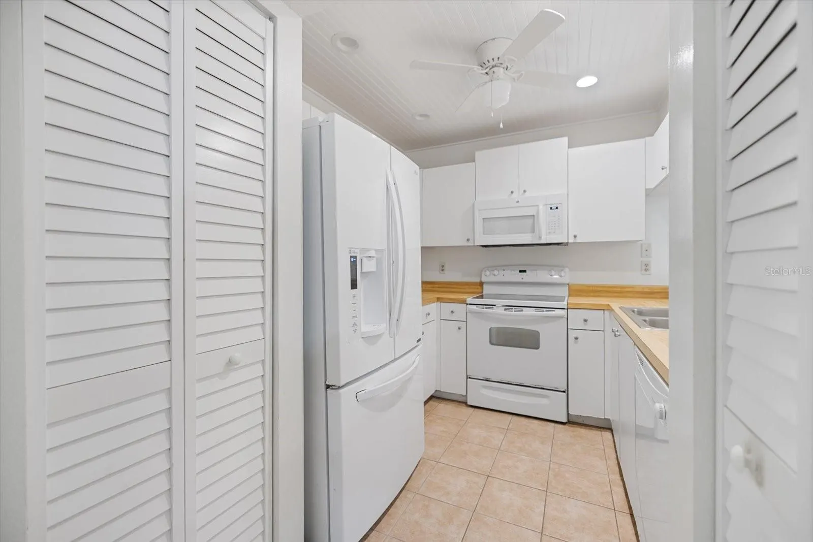 638 E BIRD BAY DR E #212, #212
