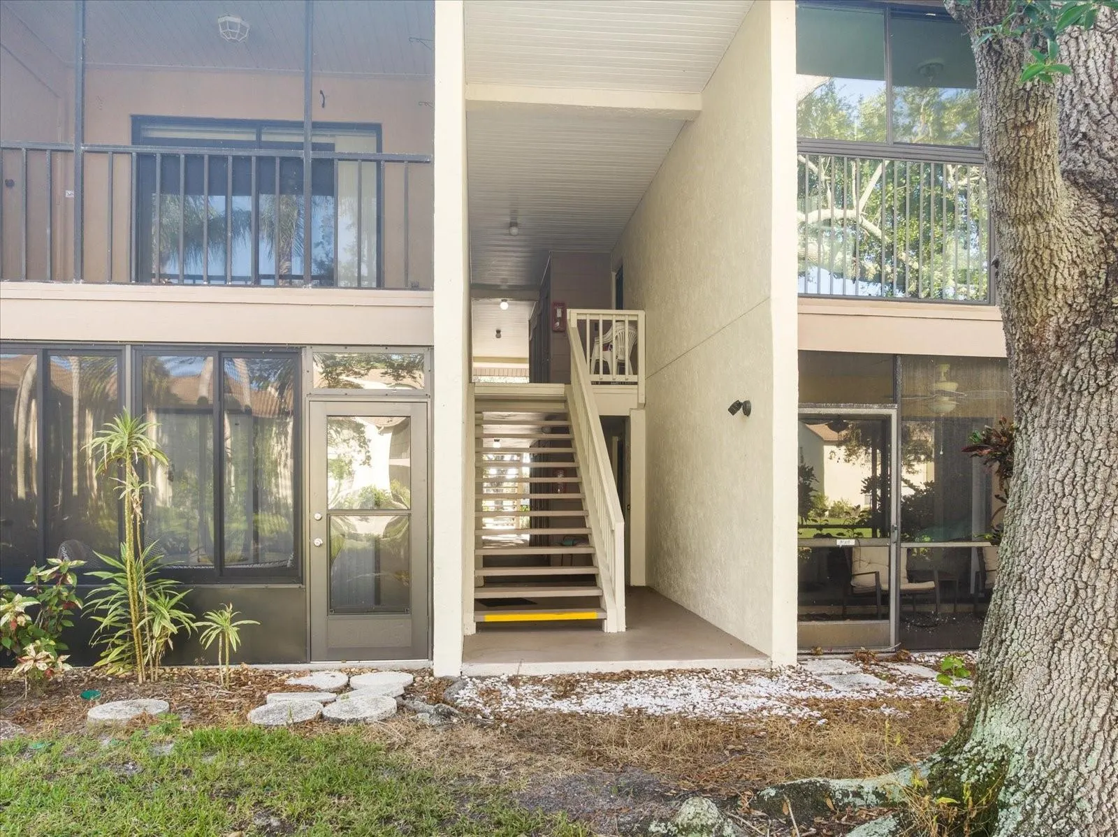 638 E BIRD BAY DR E #212, #212