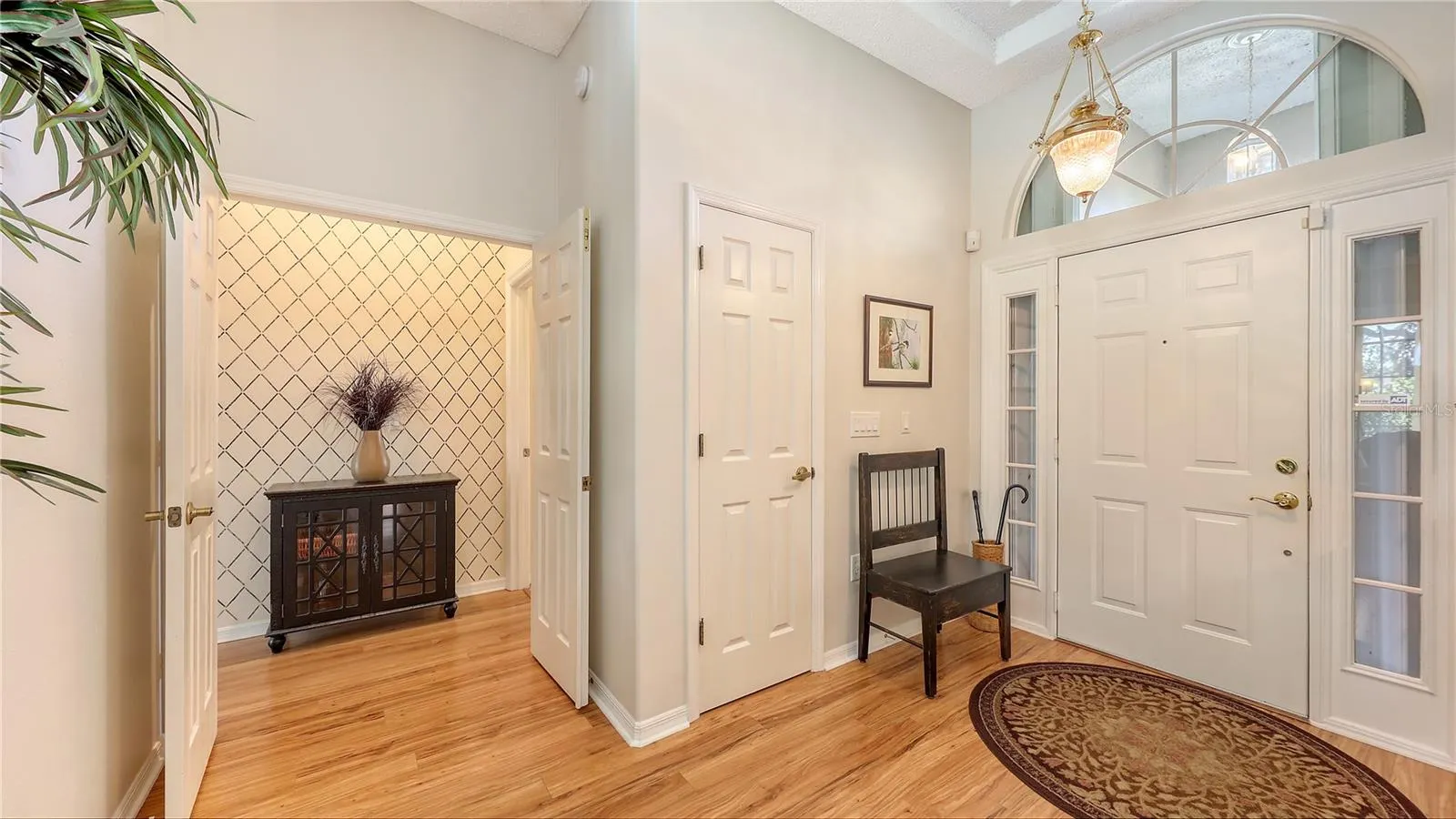 1212 WHITNEY DR