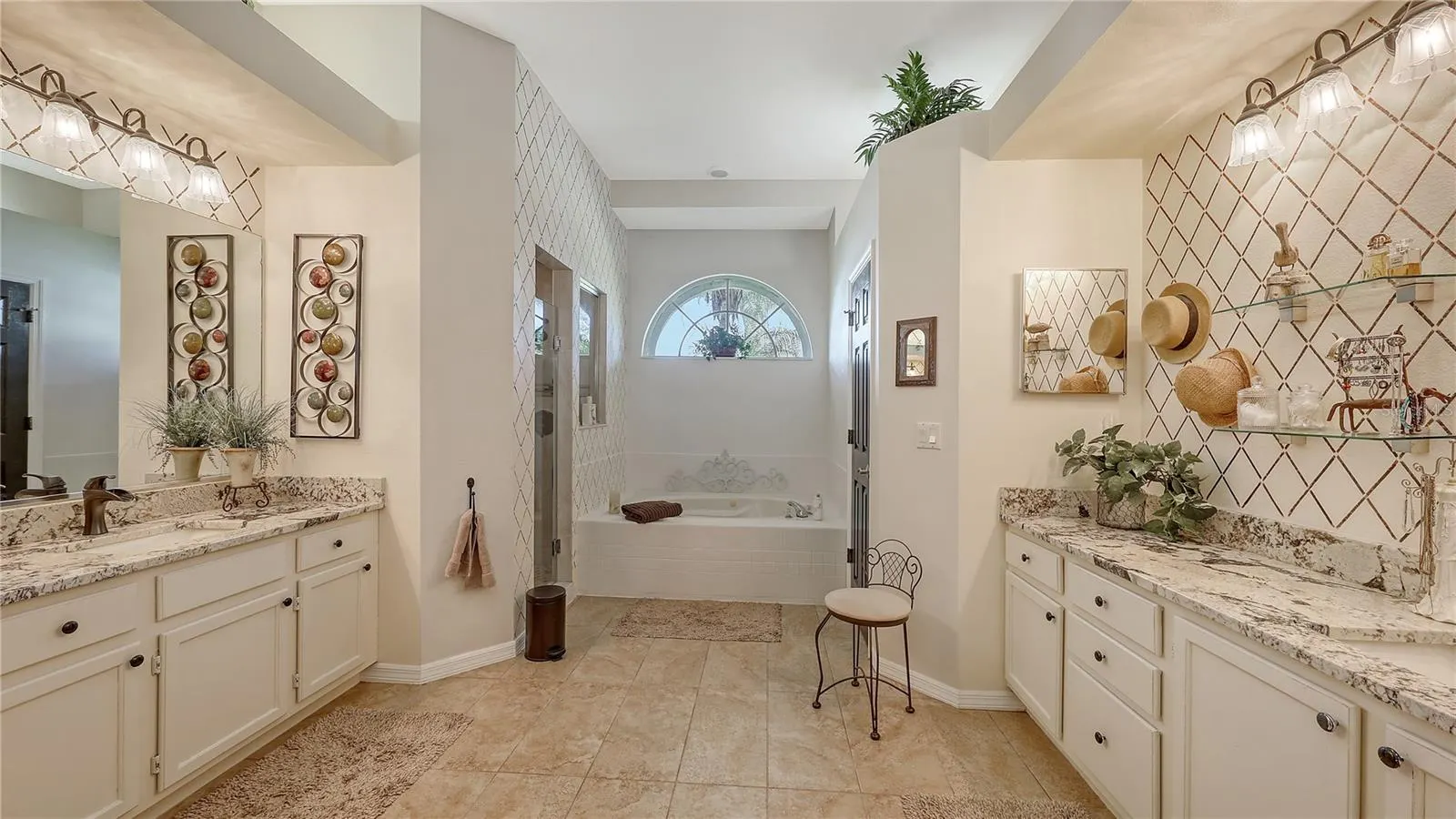 1212 WHITNEY DR