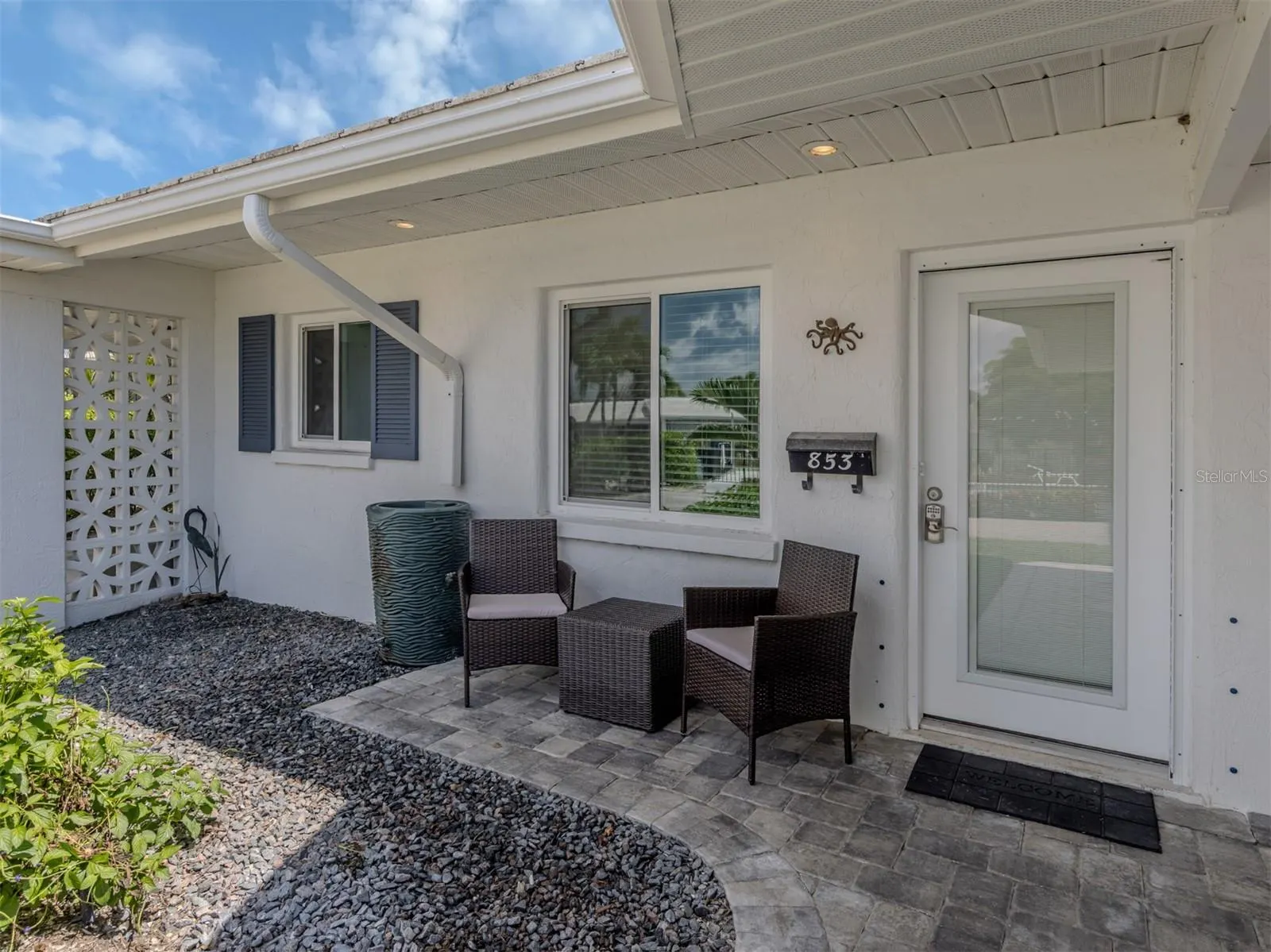 853 WHITE CAP CIR #18, #18