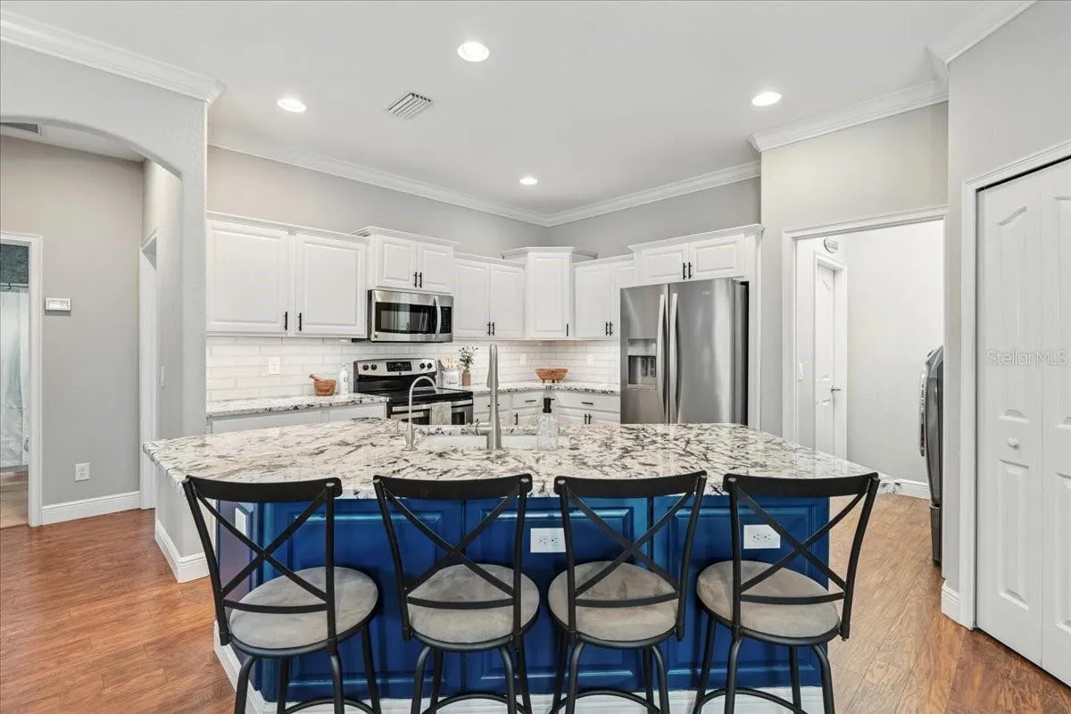 3165 STOKIE AVE