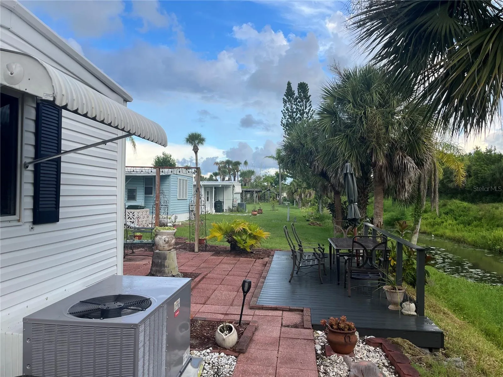 401 ROMA RD