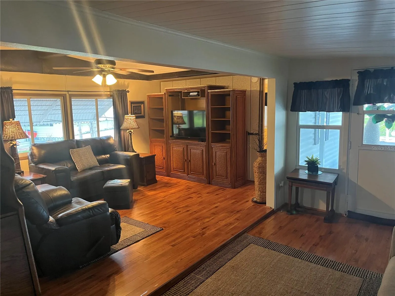 401 ROMA RD