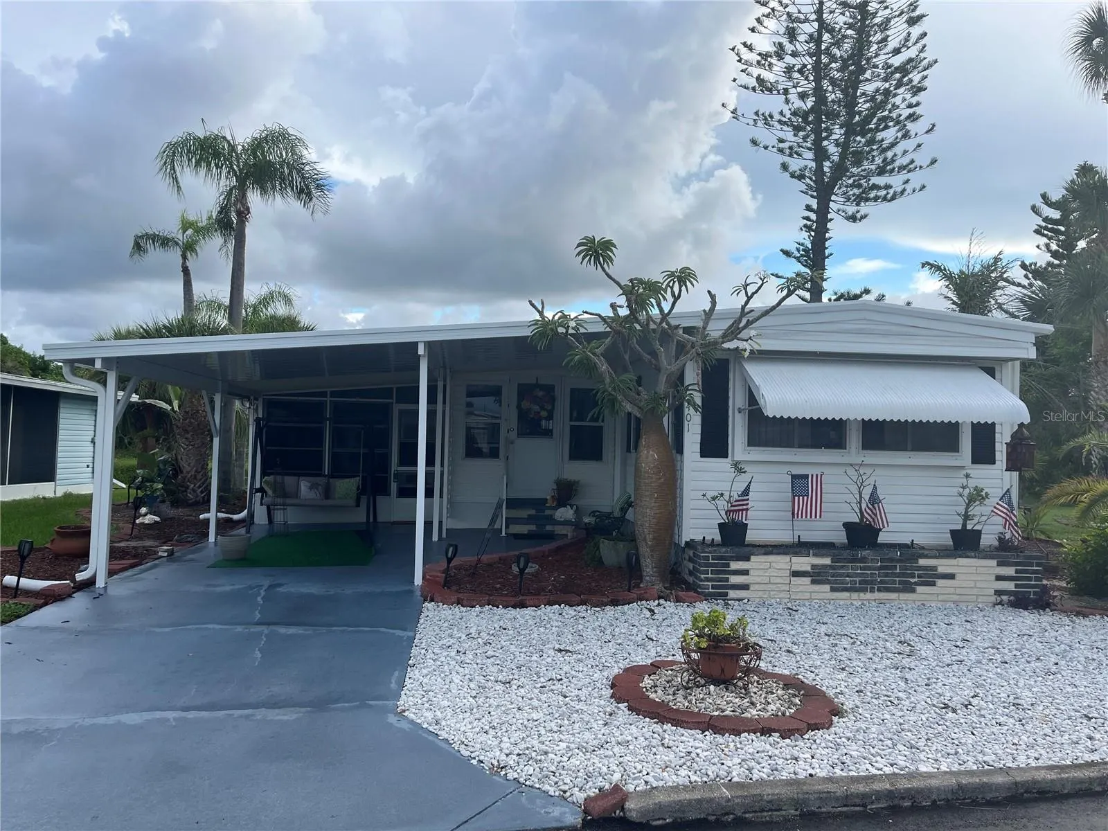 401 ROMA RD
