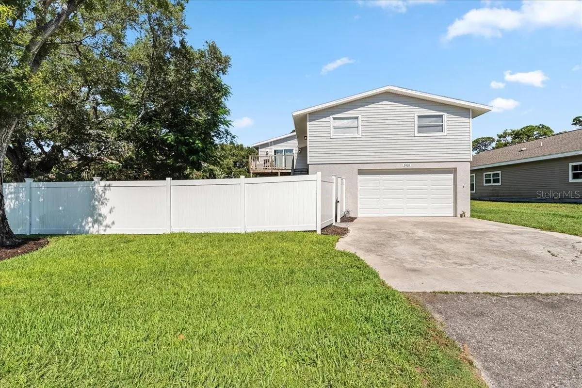 5919 DIANA RD