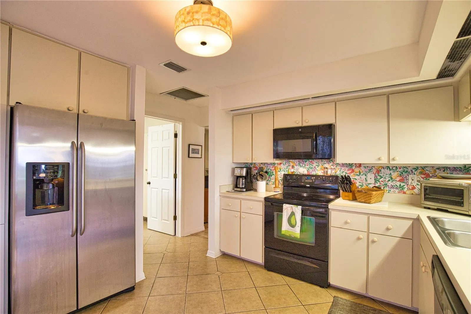 735 CARNOUSTIE TER #18, #18