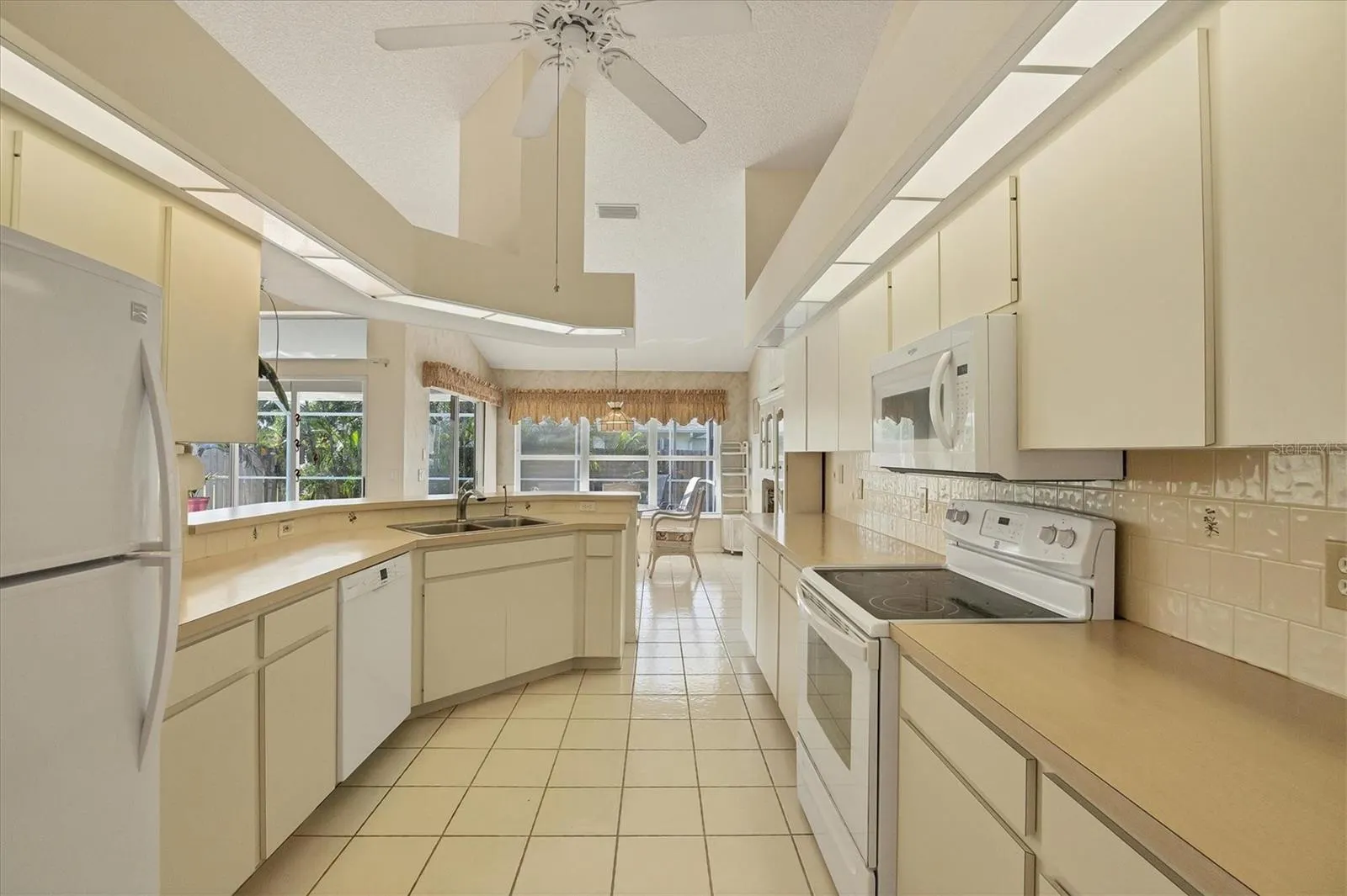 651 CORONADO RD