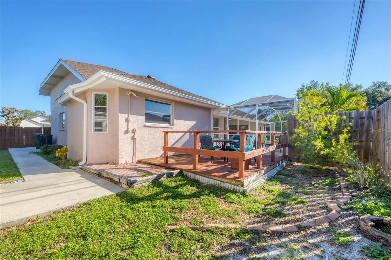 651 CORONADO RD