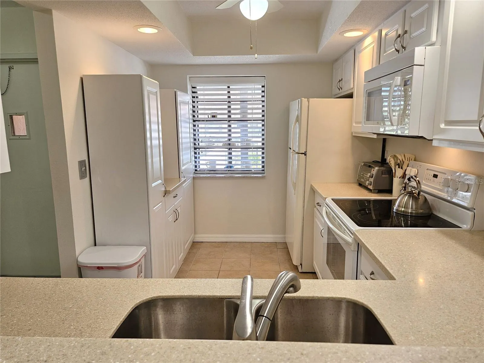 764 AVENIDA ESTANCIA #206, #206