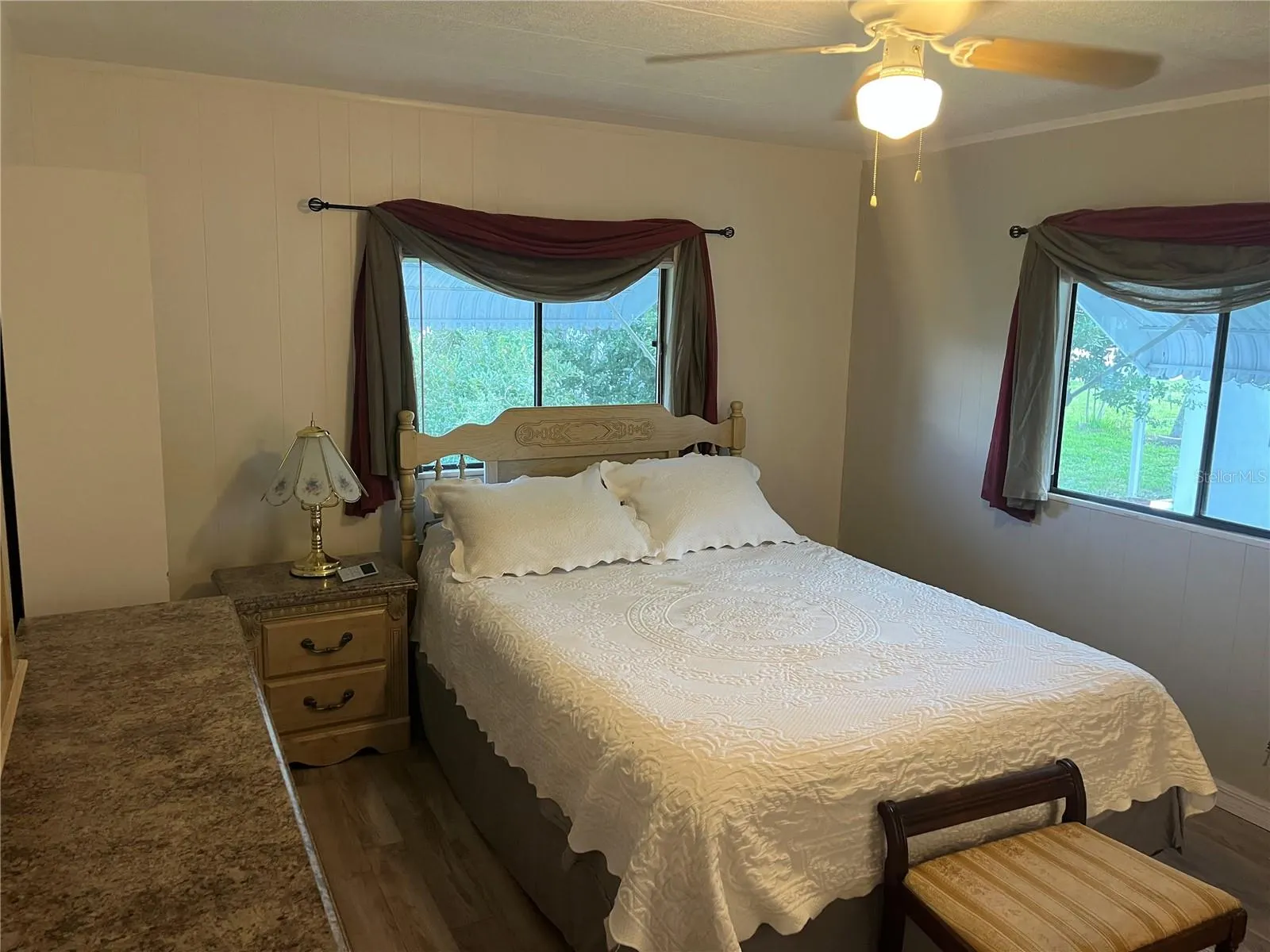 908 JOLANDA CIR