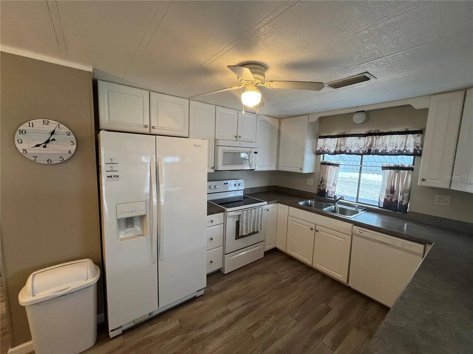 908 JOLANDA CIR