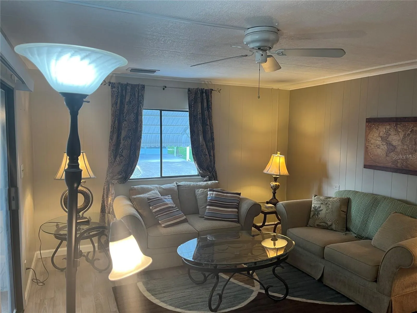 908 JOLANDA CIR