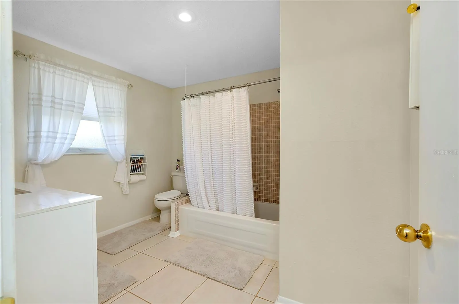 521 CIRCLEWOOD DR #Q11, #Q11