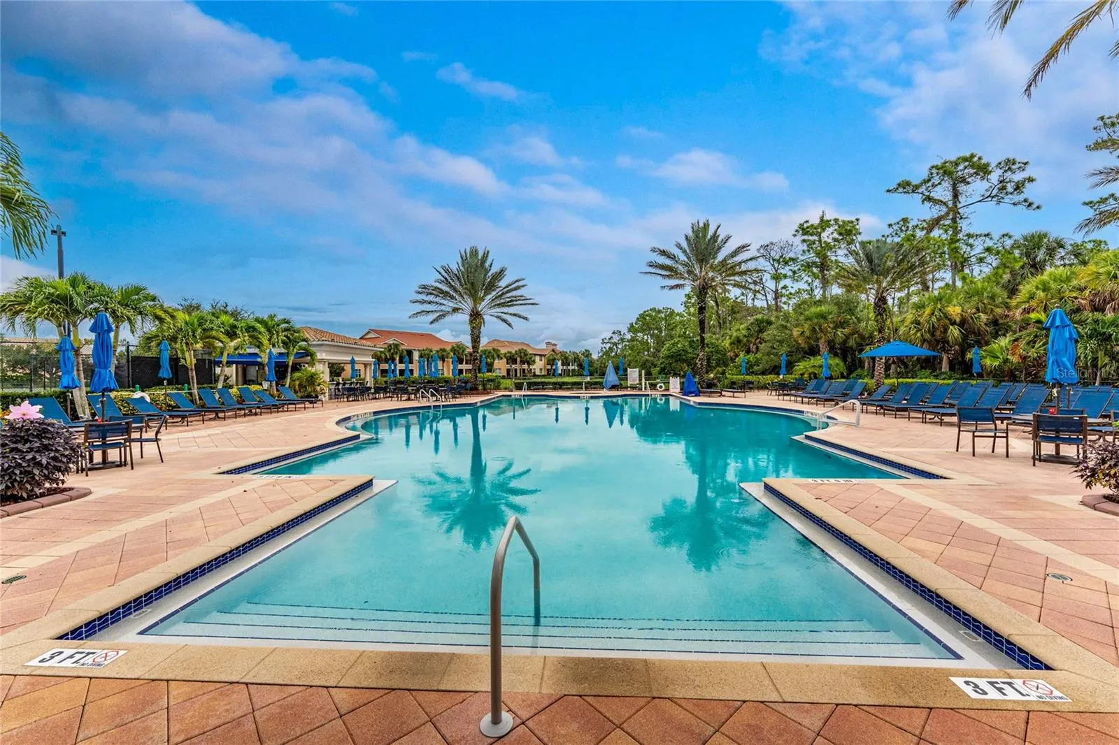 110 PALAZZO CT