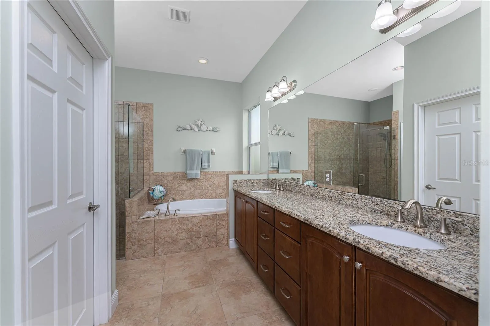 110 PALAZZO CT