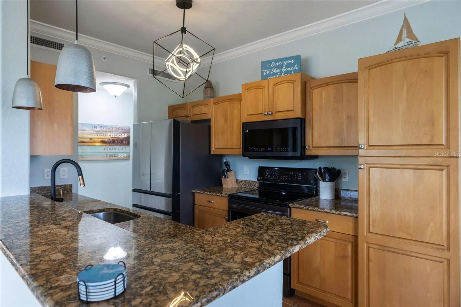 700 GARDENS EDGE DR #724, #724