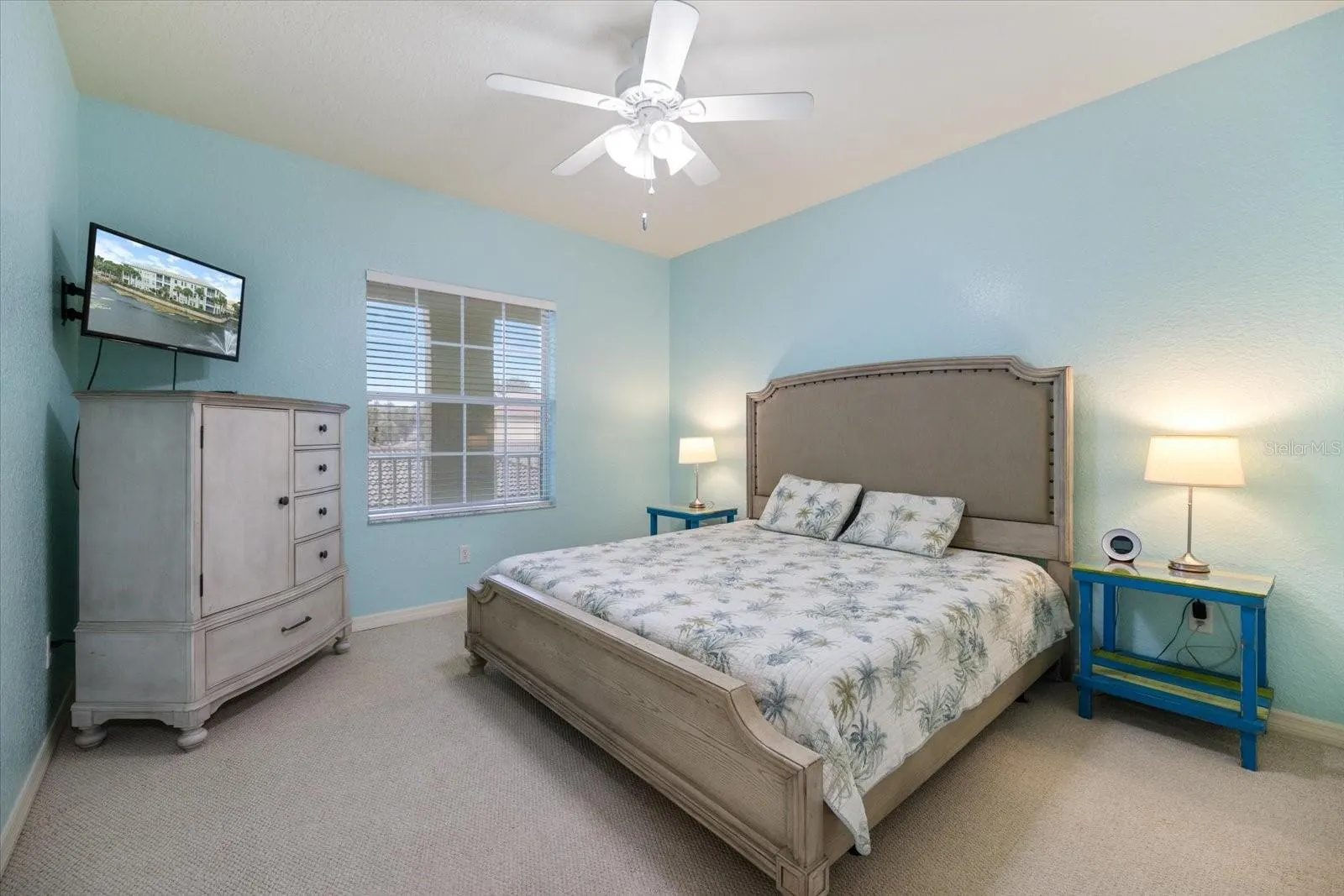 700 GARDENS EDGE DR #724, #724