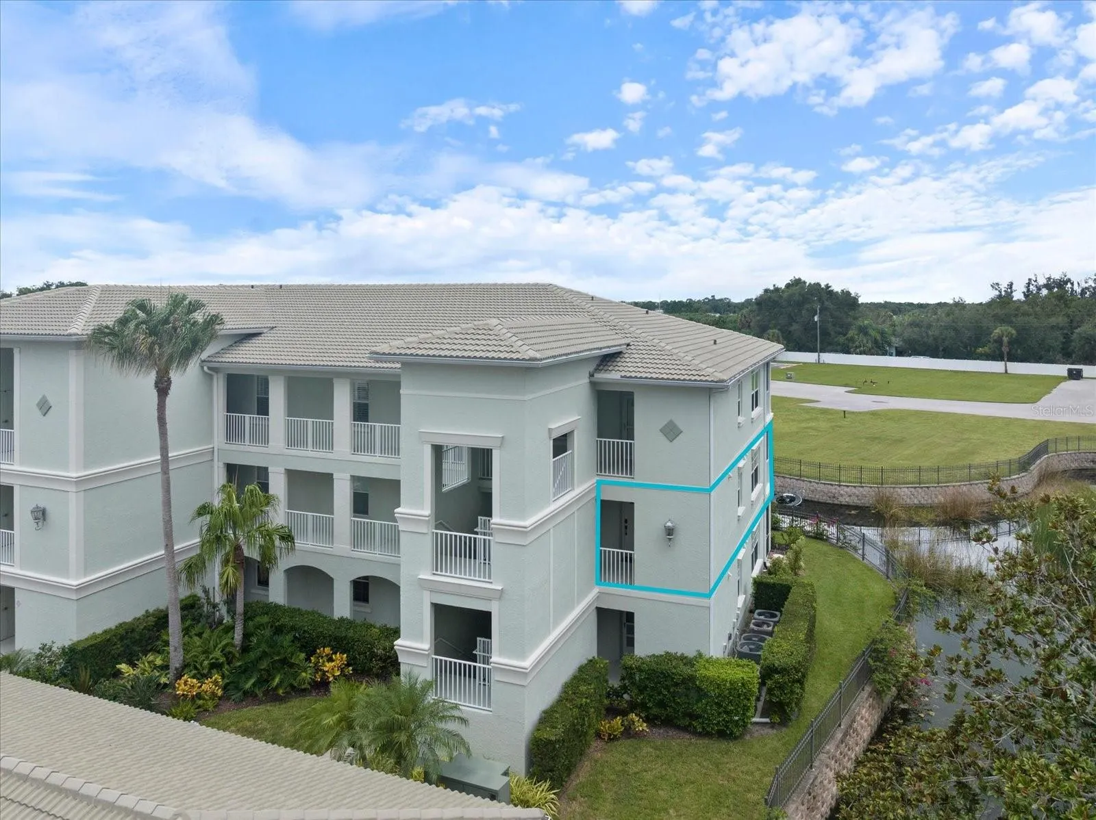 700 GARDENS EDGE DR #724, #724