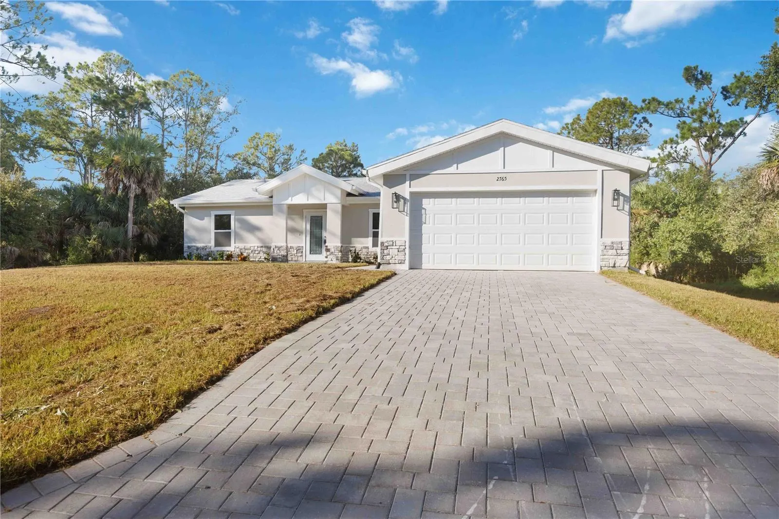2765 DUMONT LN