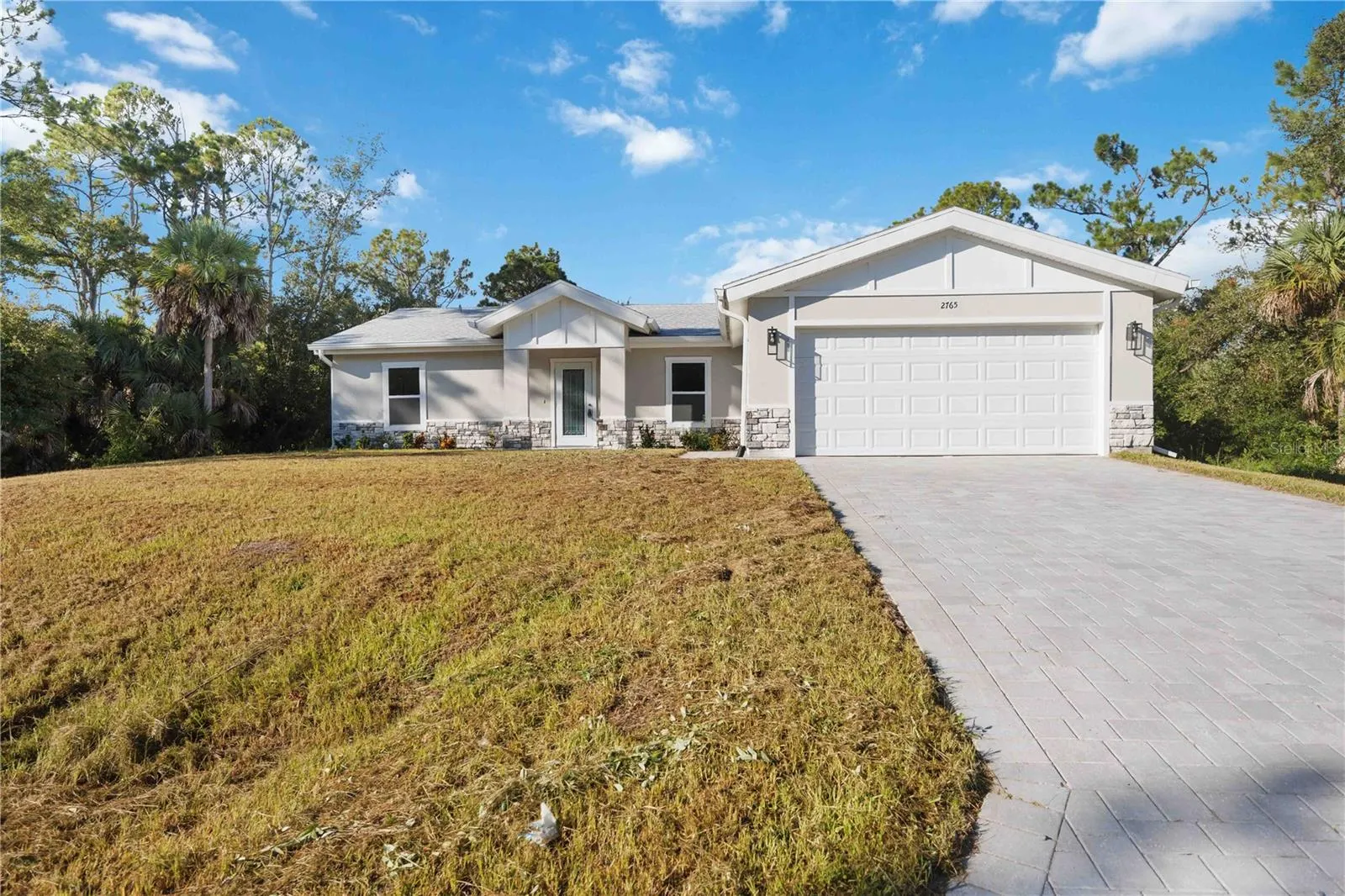 2765 DUMONT LN