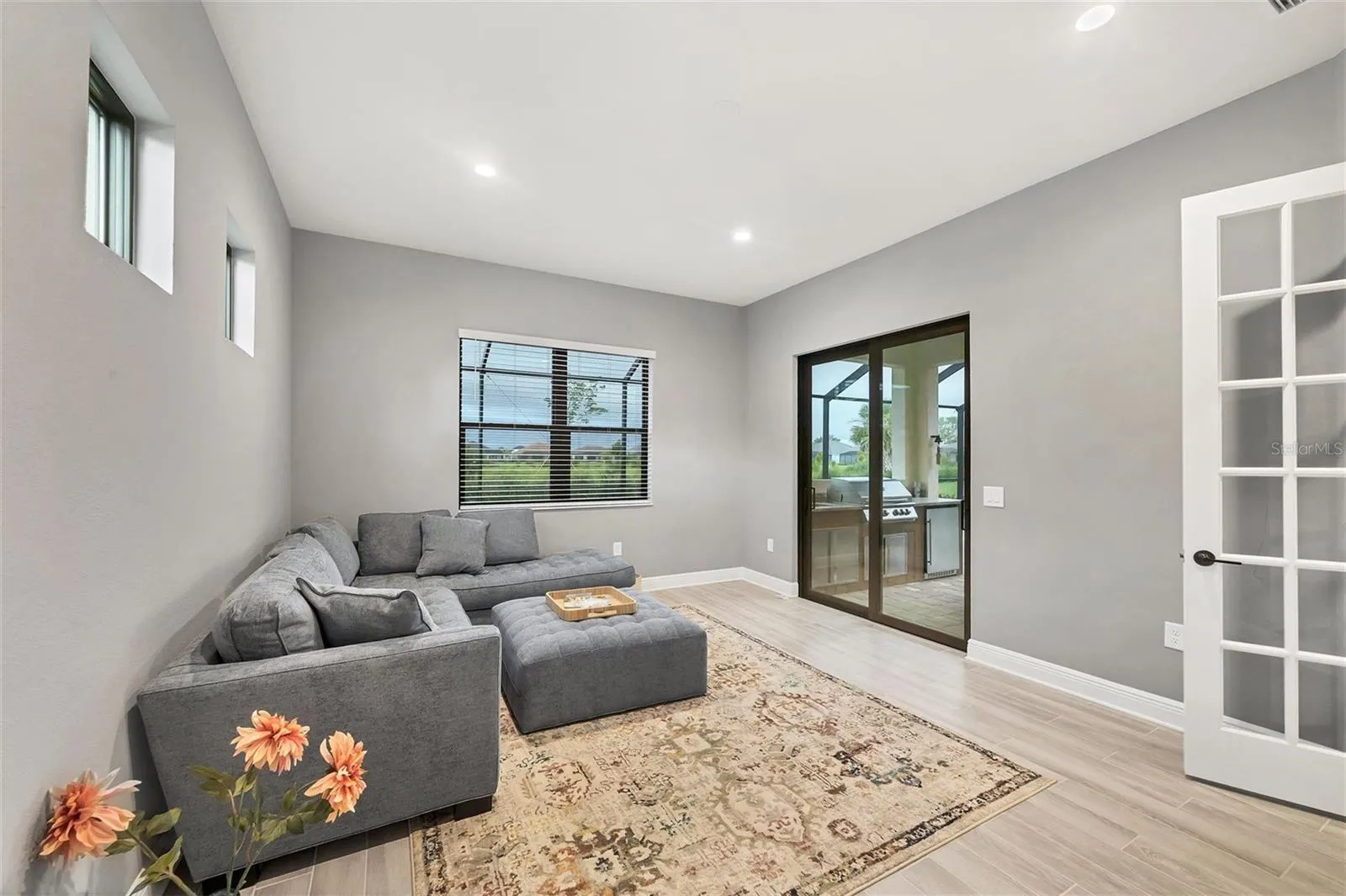 11057 HOGAN CIR