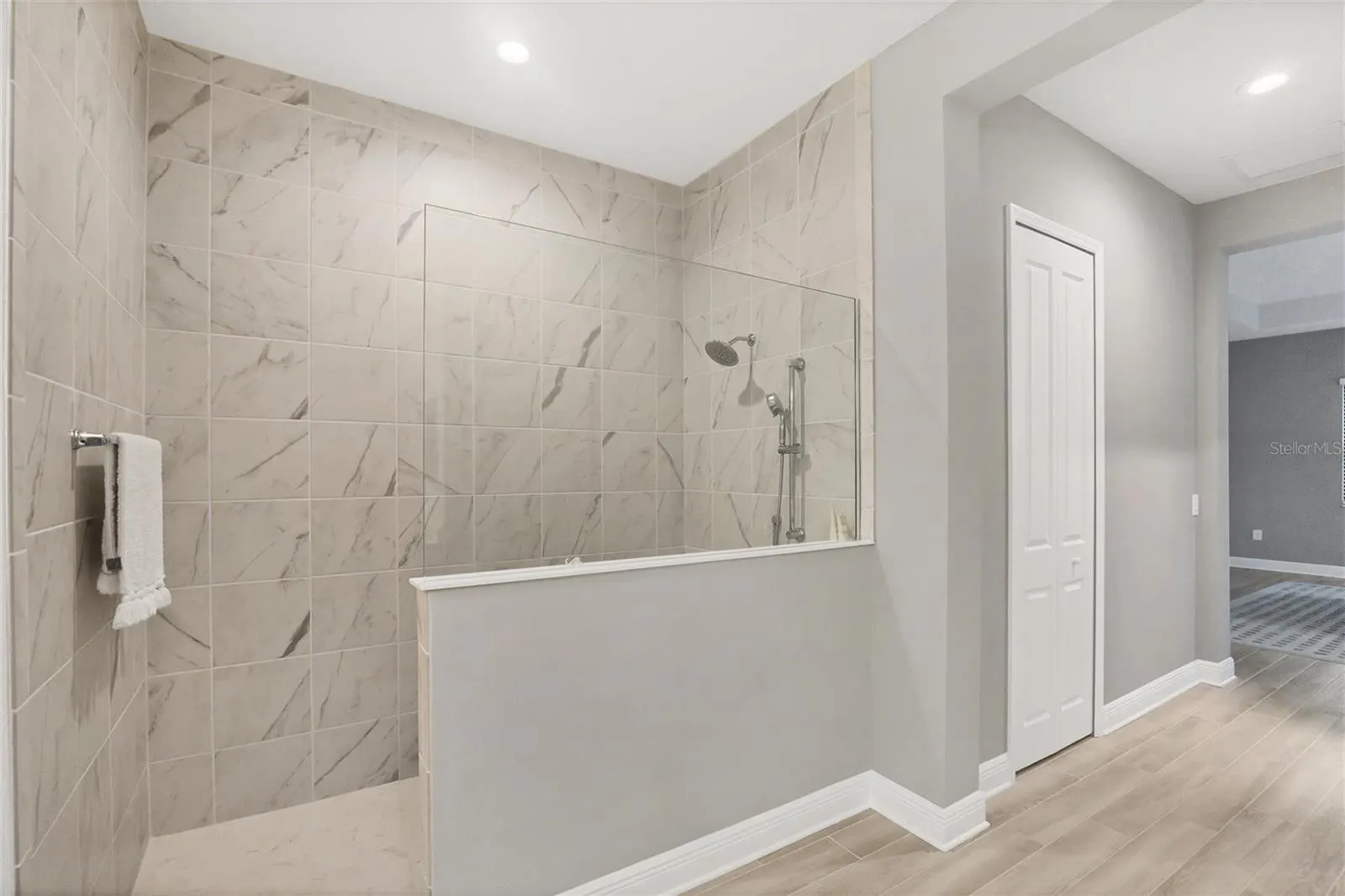 11057 HOGAN CIR