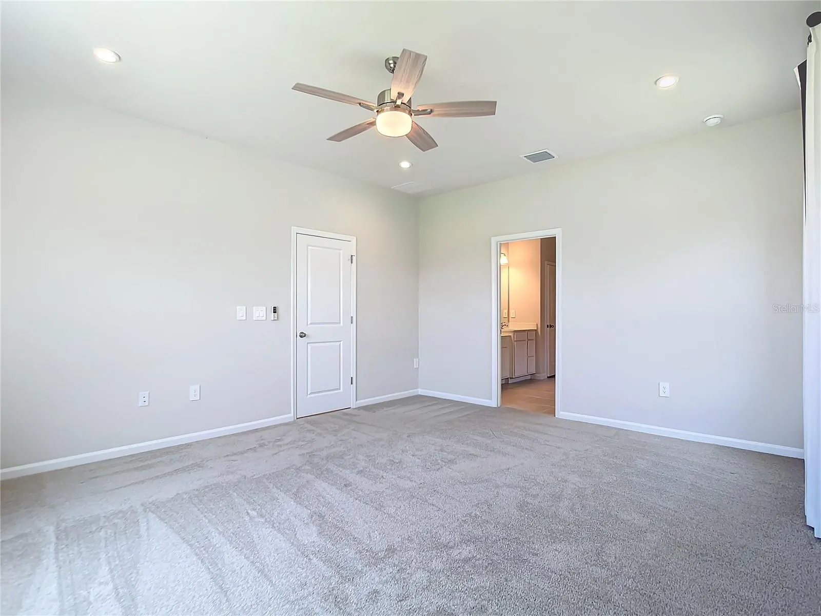 1607 SUNSET PRESERVE WAY