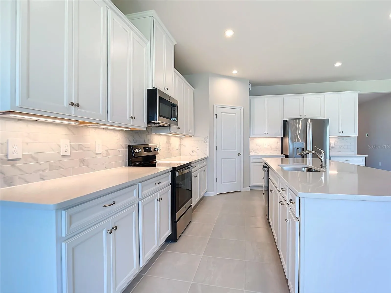 1607 SUNSET PRESERVE WAY