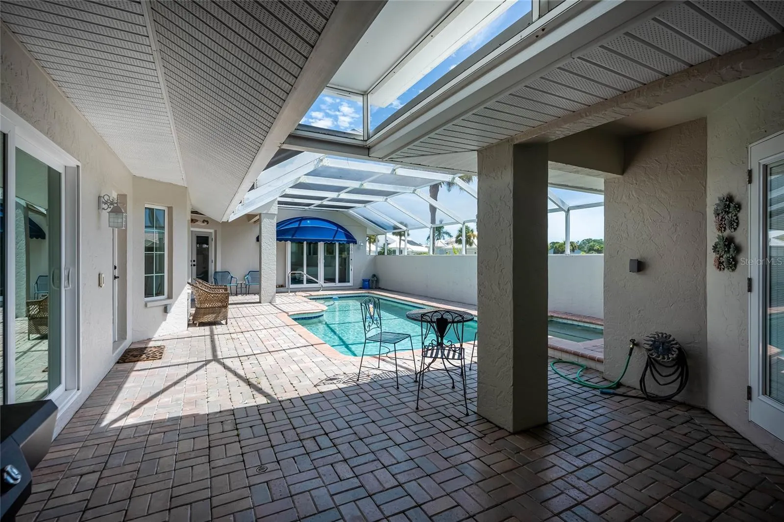 222 WESTWIND DR