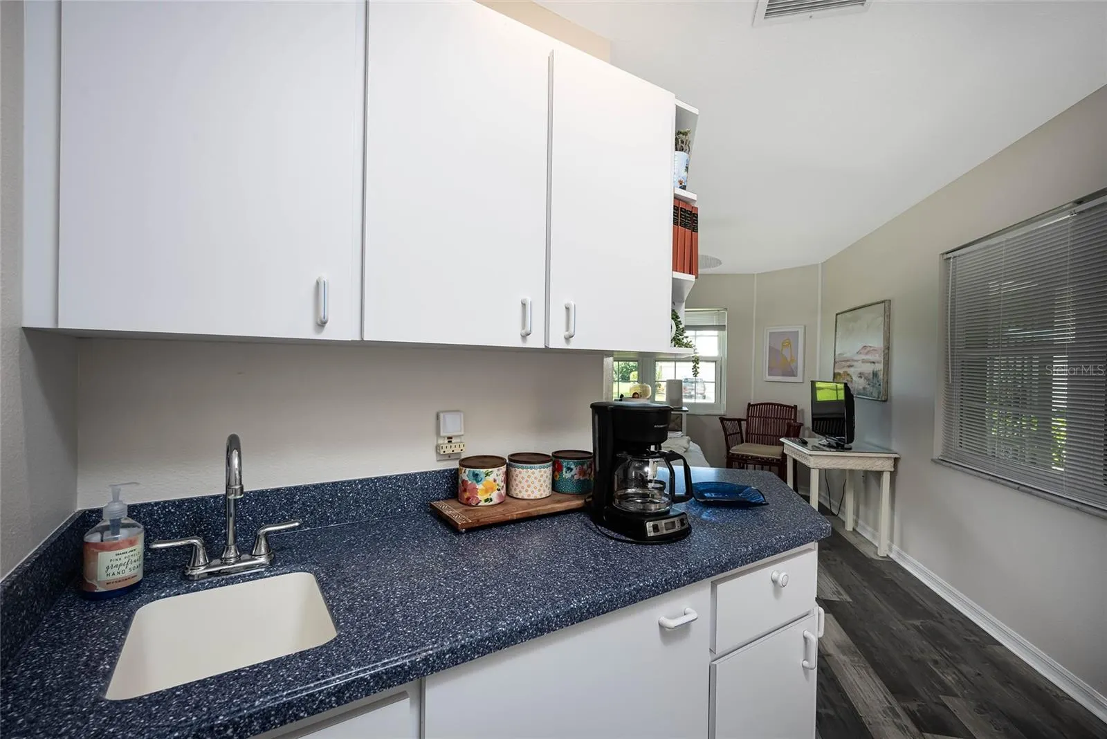 222 WESTWIND DR